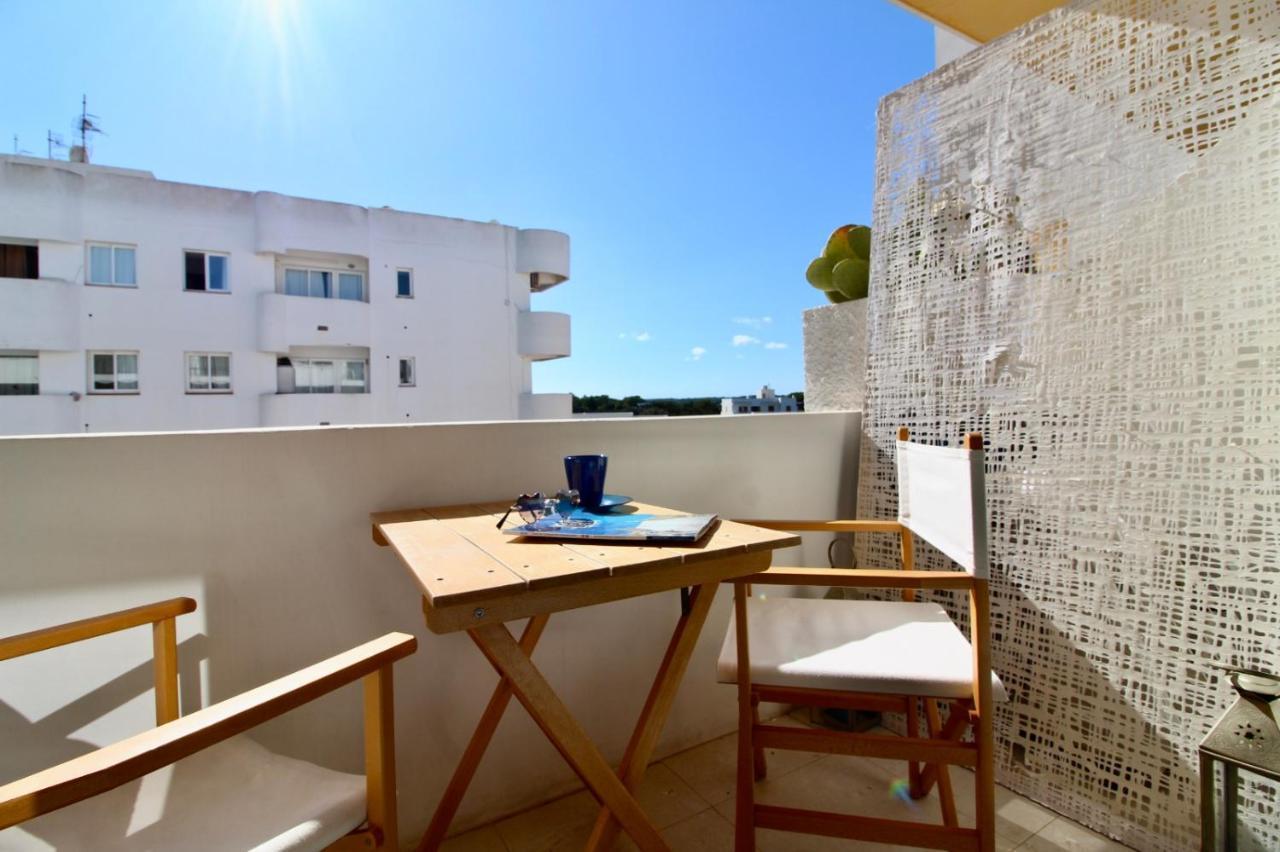 Agradable Apartamento Con Terraza En Formentera Es Pujols Zewnętrze zdjęcie