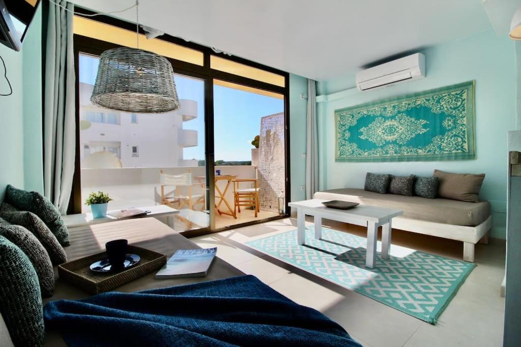 Agradable Apartamento Con Terraza En Formentera Es Pujols Zewnętrze zdjęcie
